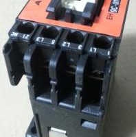 Contactor ASEA EH 9C-01 110V AC1 32A