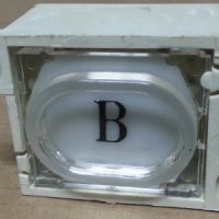 Pulsador JMT mod. OM "B" 110 V.